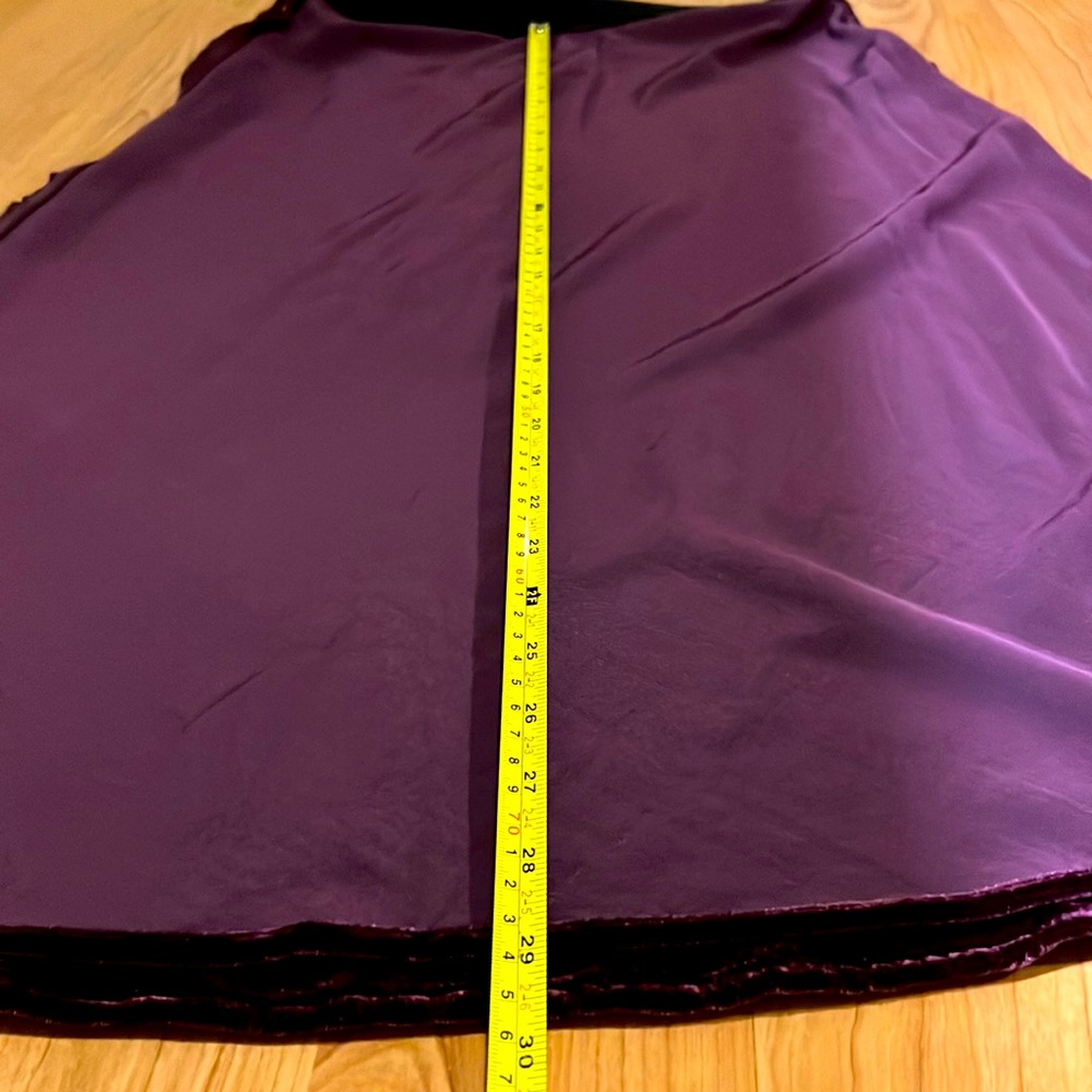 Banana Republic velvet dark red/burgundy midi skirt - Picture 10 of 12